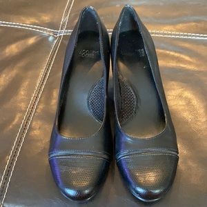 Mootsies tootsies slip on heels in black Women’s size 7.5